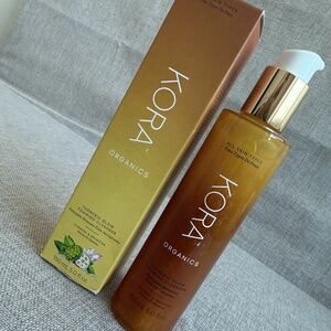 Kora Organics Turmeric Glow Foaming Cleanser 150 ml/5 fl oz